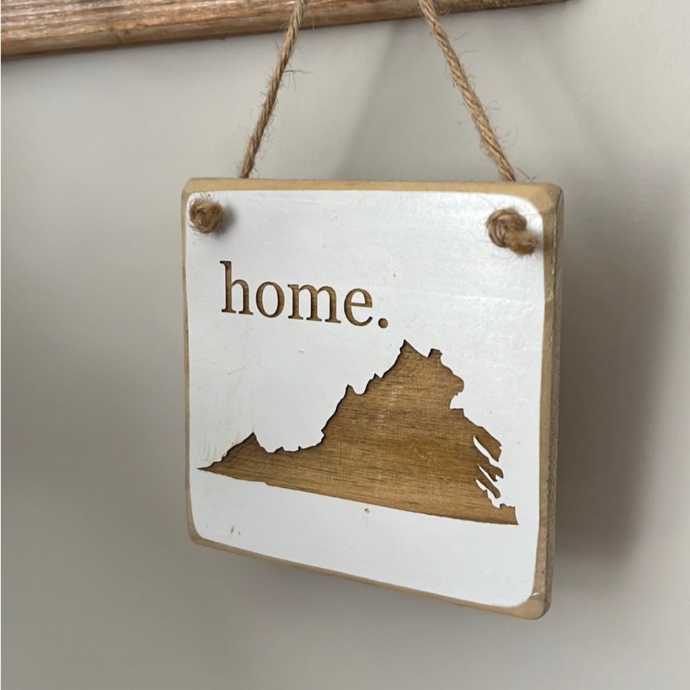 Virginia Home Wooden Ornament